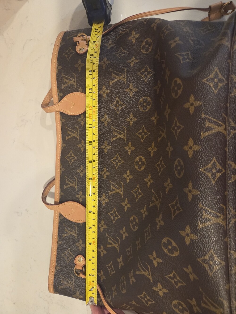 Louis Vuitton Monogram Canvas Tote in Brown with Tan Trim - Picture 16 of 16